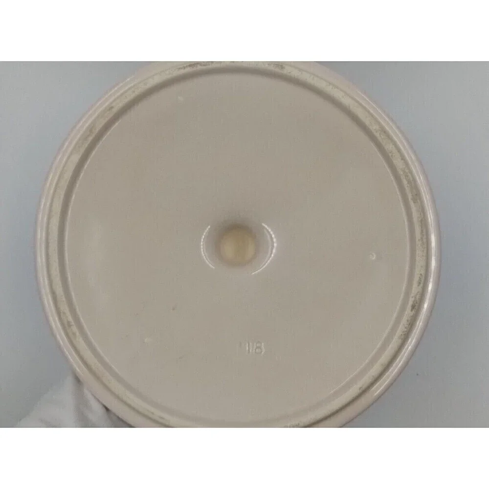 2 Qt Round Covered Casserole in Sunrise or Aura pattern by Pfaltzgraff